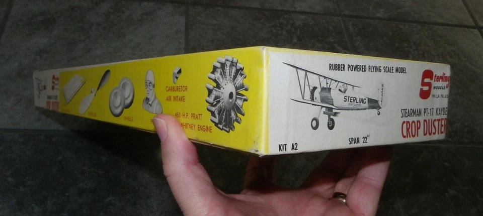 Vtg 1963 Sterling Stearman PT-17 Kaydet Crop Duster Balsa Wood Model Kit - Image 2 of 4