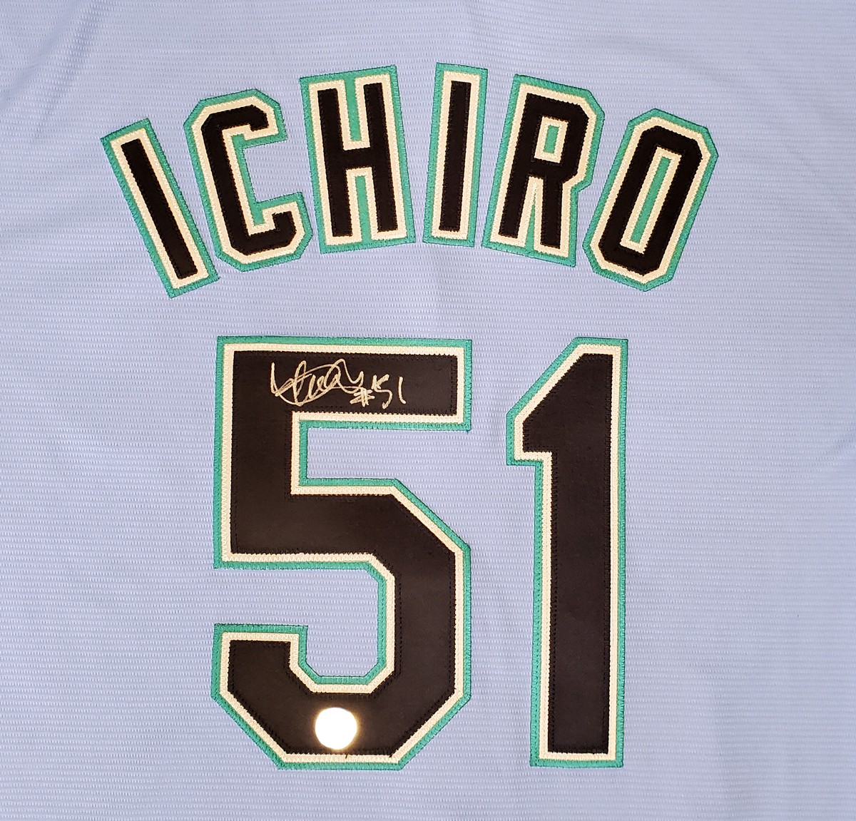 ICHIRO SUZUKI AUTOGRAPHED BLUE MAJESTIC JERSEY SIZE S 