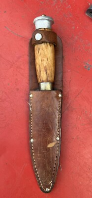 Swedish vintage Mora hunting knife w/ Leather sheath Broderna Johsson