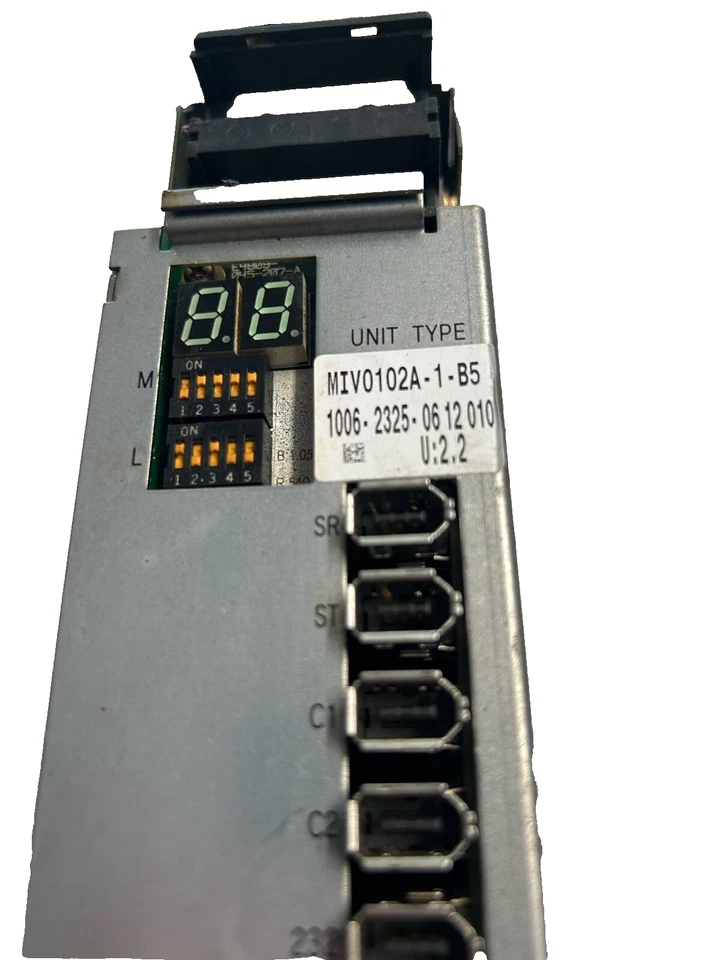 Servo amplificador Okuma MIV0102A-1-B5 envío gratuito durante la noche a EE. UU. Foto 2 de 4