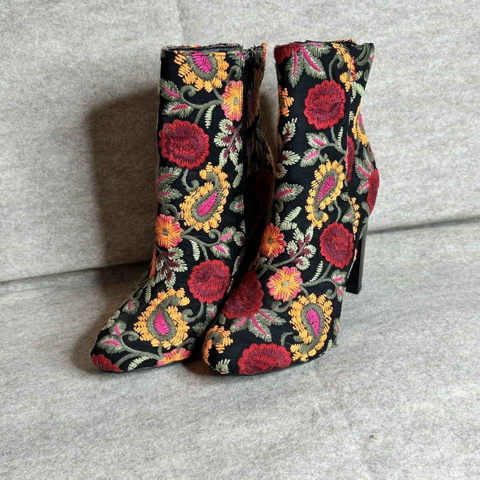 Bota Wild Diva Floral Y2K Bordada Salón Botín Talla 8 Foto 2 de 4