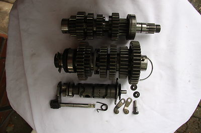 Triumph Sprint 900  T300A  Getriebe original  1993-1998