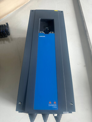 VACON 0100-3L-0007-7-FLOW+SDE9+SEBJ+EMC4+DPAP+EMAR  Frequenzumrichter