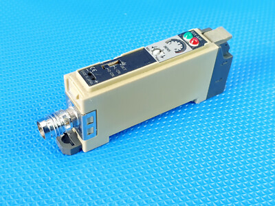 Omron E3X-A46 Photo Optic Sensor Lichtleiter Verstärker Inkl. MwSt.