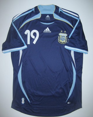 2006-2008 World Cup Adidas Argentina Lionel Messi #19 Kit