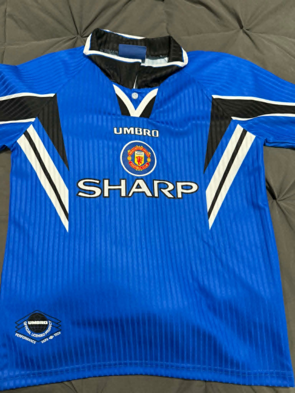 VTG 1994-1996 Manchester United Away Jersey Eric Cantona #7 Umbro Blue - Size 24