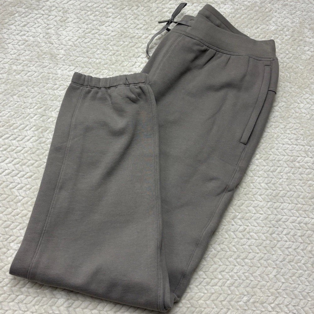 Lululemon Jogger Pants Mens XL Gray Tapered Athletic Sweatpants Logo