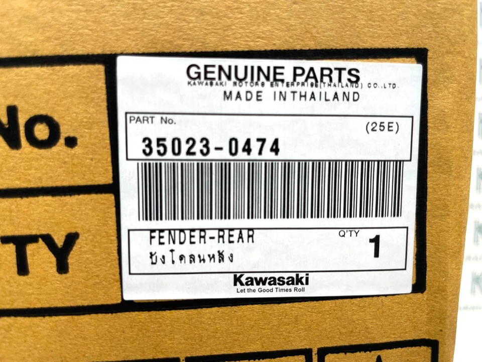 KAWASAKI Genuine Z900 FENDER REAR 35023-0474 NEW Foto 2 de 4