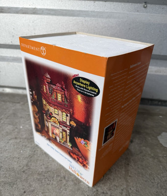VTG SEALED NEW Dept 56 Halloween 2005 #56.54603 Hair Today, Gone Tomorrow Salon