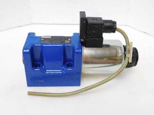 REXROTH R901278780 4 PORT DIRECTIONAL VALVE SPRING LOADED 4WE10EB50/EG24N9K4/M - Picture 3 of 9