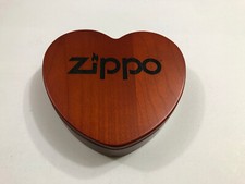 Zippo Display Vitrine Aufsteller Herz Holz für 1 Zippo slim leer neu