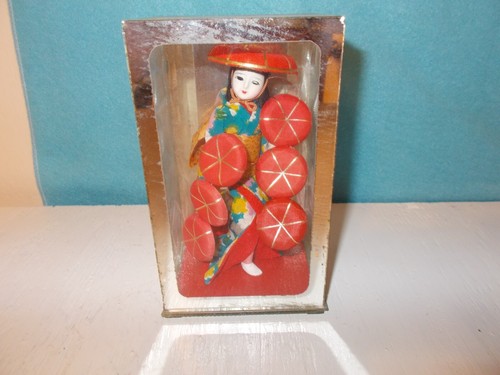 Vintage Geisha Girl in Glass Case