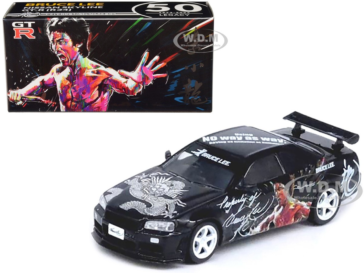 NISSAN SKYLINE GT-R R34 RHD BLACK BRUCE LEE 1/64 INNO MODELS IN64