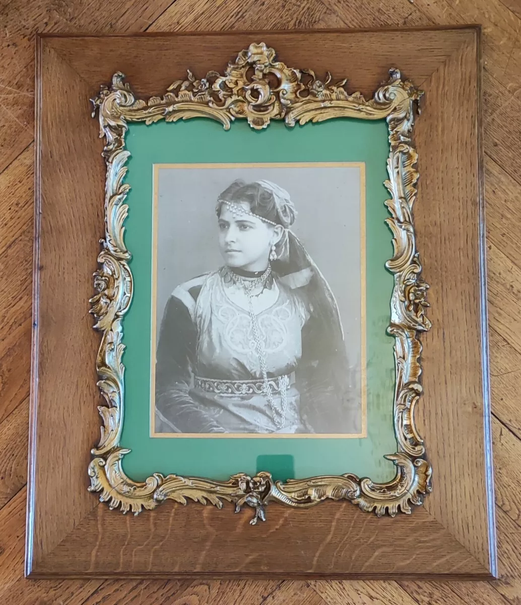 Ancien Cadre Ornement Bronze Femme Mauresque Maures V tement