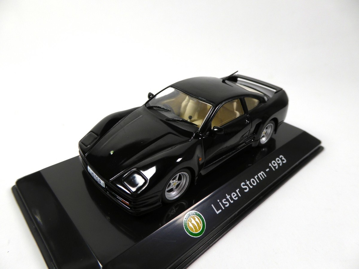 Lot 10 - A group of 1:43 scale diecast cars comprising