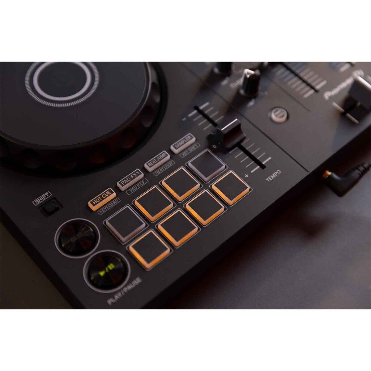 Pioneer DDJ-FLX4 2-Channel Serato Rekordbox DJ Controller w Pioneer DDJ-FLX4 2-Channel Serato Rekordbox DJ Controller w