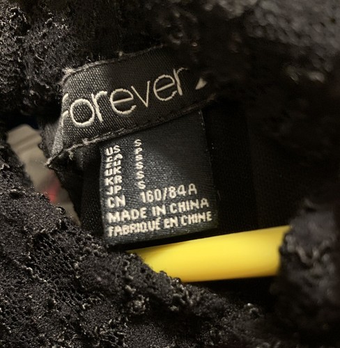Vestido Forever 21 Negro Cuello Alto Sin Mangas Encaje Cerradura Espalda S - Imagen 4 de 4