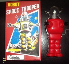 Robby the Robot Space Trooper by TINTOM TOY version Toy Windup red MINT IN BOX