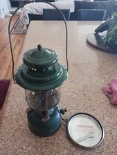 Vintage Coleman Lantern Model 220J 1979 Double Mantle