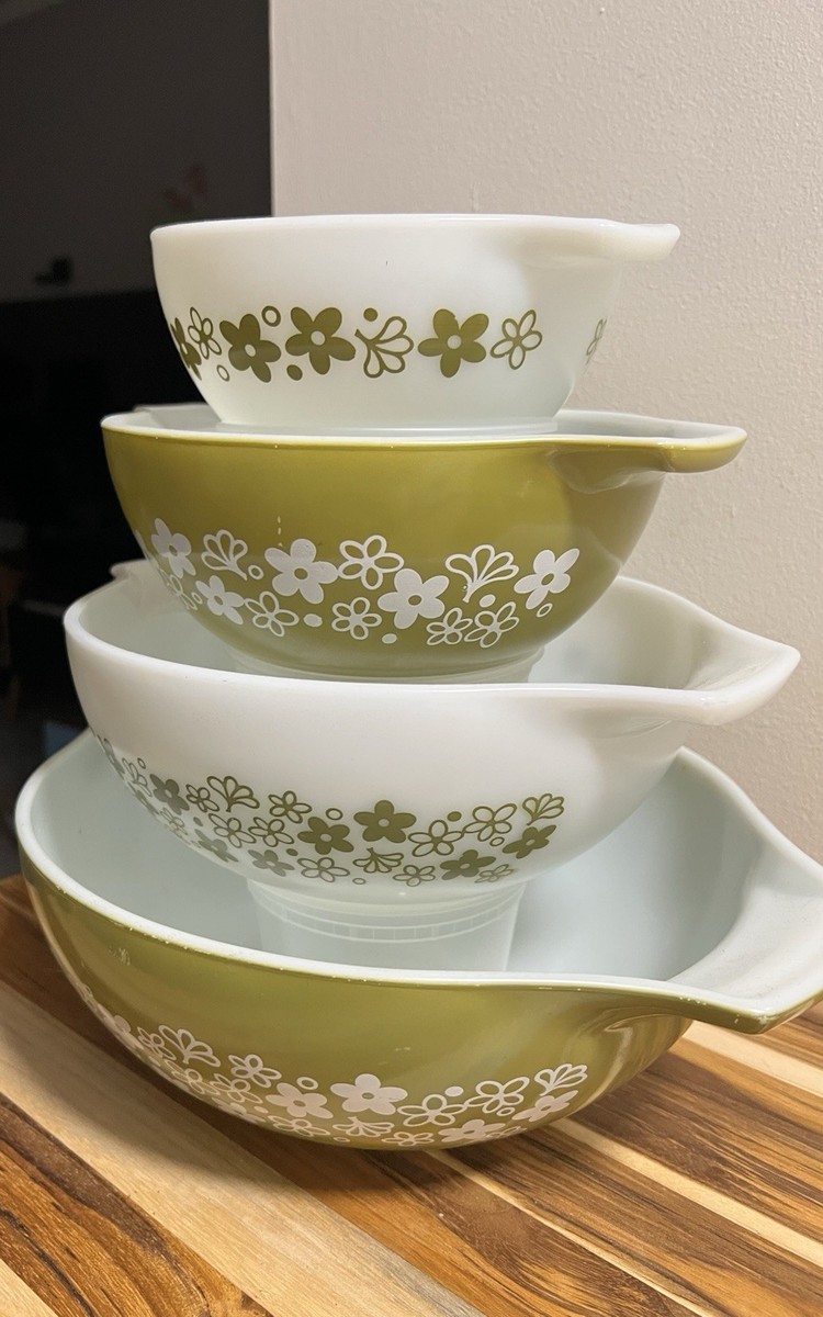 Pyrex Spring Blossom Crazy Daisy Green White Glass Mixing Bowl Set