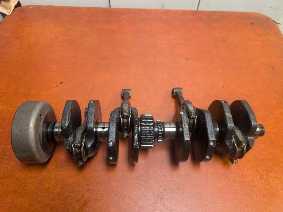 Motor de cigüeñal Kawasaki GPZ750 GPZ 750 genuino fabricante de equipos originales Foto 2 de 4