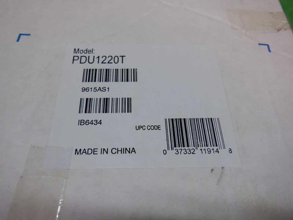 Tripp Lite PDU1220T Rackmount Power Distribution 1U 12 Outlet PDU 15ft cord NEW - Image 2 of 4