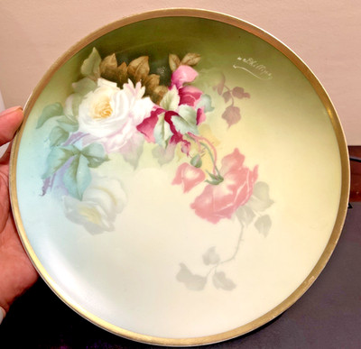 Antiquque Thomas Bavaria Sevres 8.5'' Hand Painted Moss Rose Cabinet Plate Signed