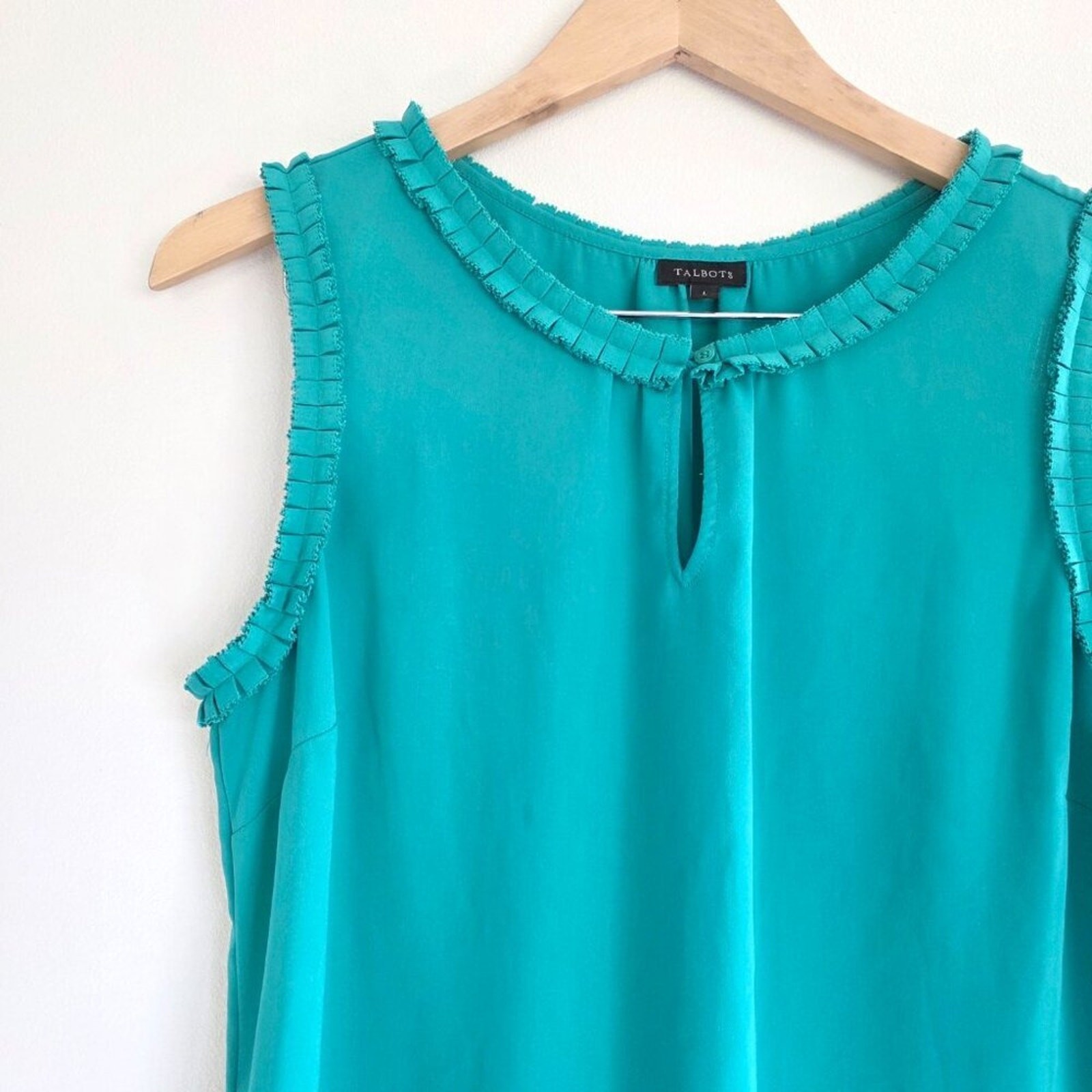 Talbots Workwear Sleeveless Blouse Basic Green Of… - image 2