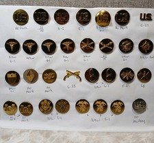 Lote De Colección 31 Discos de Collar Alistados del Ejército de los Estados Unidos Era Segunda Guerra Mundial Prendedores Insignia