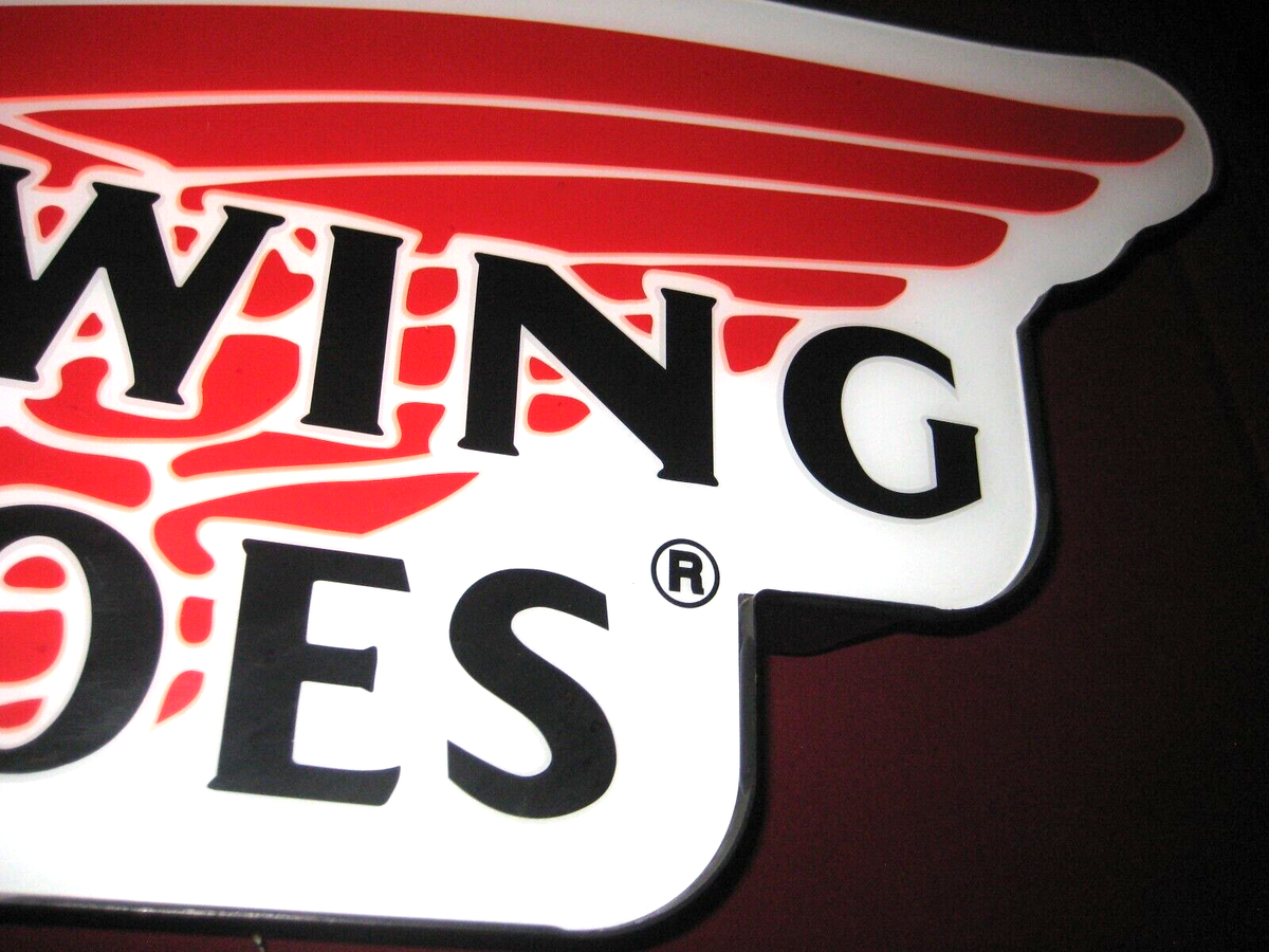RED WING 店舗看板 REDWING JAPANから看板が届きました！ - ストアマガジン