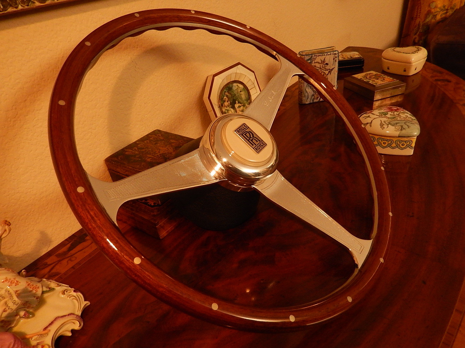 Rolls Royce Corniche Camargue Wood Steering Wheel 15" engraved + Rivets  NOS NEW