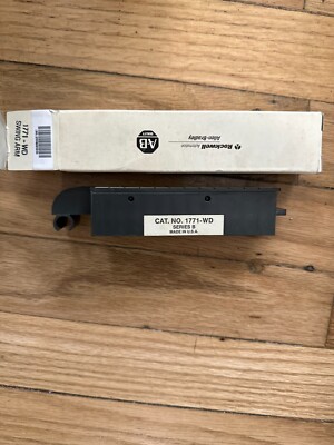 Allen-Bradley 1771-IDC Input Module w/ 1771-WD Terminal Swing Arm  NEW