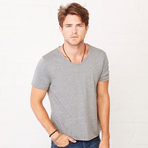 maglia collo largo uomo