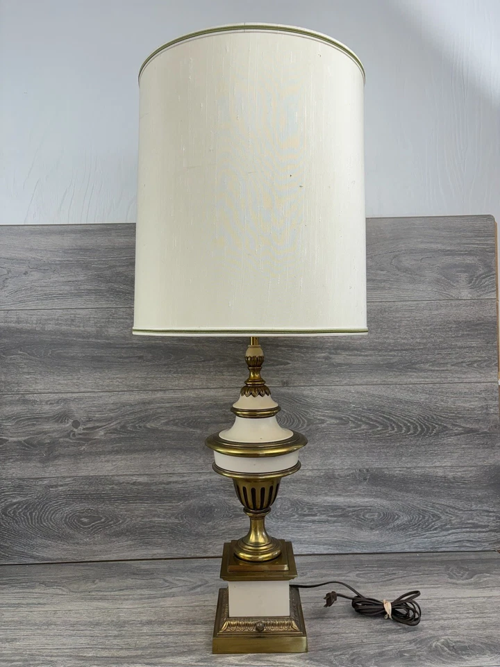 Elegante Lámpara de Mesa STIFFEL Vintage Incluye Tonos Originales MCM Art Deco Foto 2 de 4