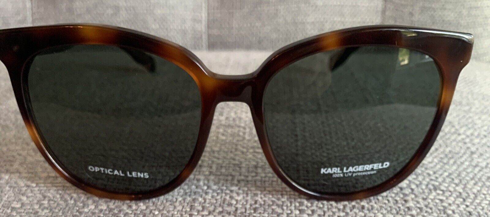 НОВЫЕ солнцезащитные очки Karl Lagerfeld KL937S 215 Havana Унисекс 56-17-140 22790₽