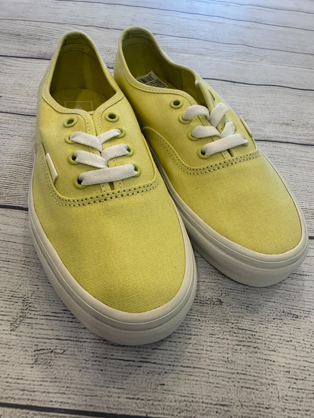 Vans Shoes Ladies Size 7 New Authentic Canary Skateboarding Active Sneakers