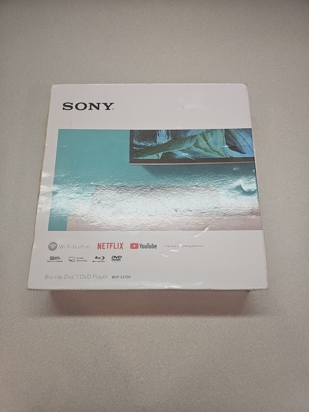 Sony BDP S3700 Blu-ray DVD Player with HDMI and Built-In Wi-Fi Streaming