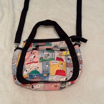 LeSportsac x PEANUTS Snoopy Small Crossbody Bag 19x22x9cm