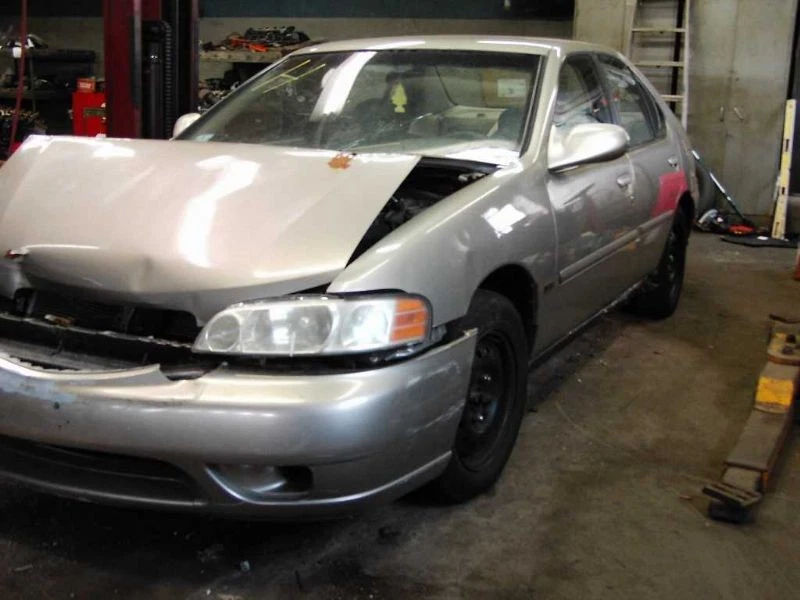 00-01 Nissan Altima Left Driver Fender - Image 3 of 4