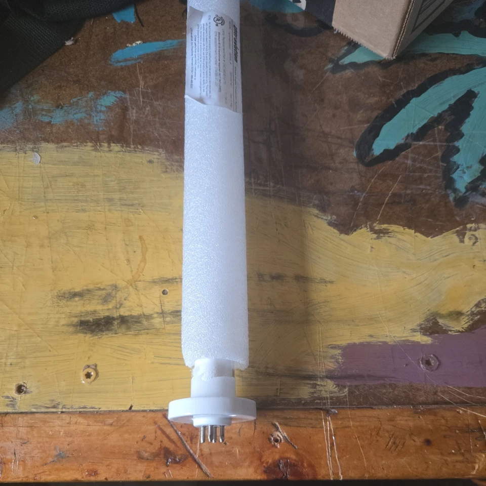 Ultravation UVC-MOD-12 T3 12" Replacement Lamp Replacement Bulb Only - Image 3 of 4