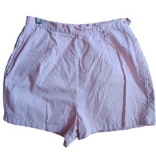 Vintage Women's 22" Shorts 1960's Pink High-Waisted Pleated Shorts Side Zip