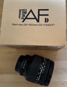 Nikon AF Nikkor 24-120mm F/3.5-5.6D Lens