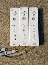 Nintendo OEM Wii Remote Controller Lot of 3 Tested Working Free Shipping Wiimote