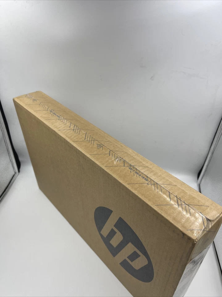 HP Laptop 15-gw0031cl 15.6" 256GB SSD 4GB Memory AMD Ryzen 3 3300U - Image 2 of 3