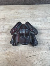 Vintage Cast Iron Frog Doorstop Paperweight Red/Green Garden 3”