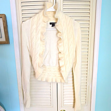 White House Black Market Women  s Ivory Cable-Knit Ruffle Open Shrug Sweater S