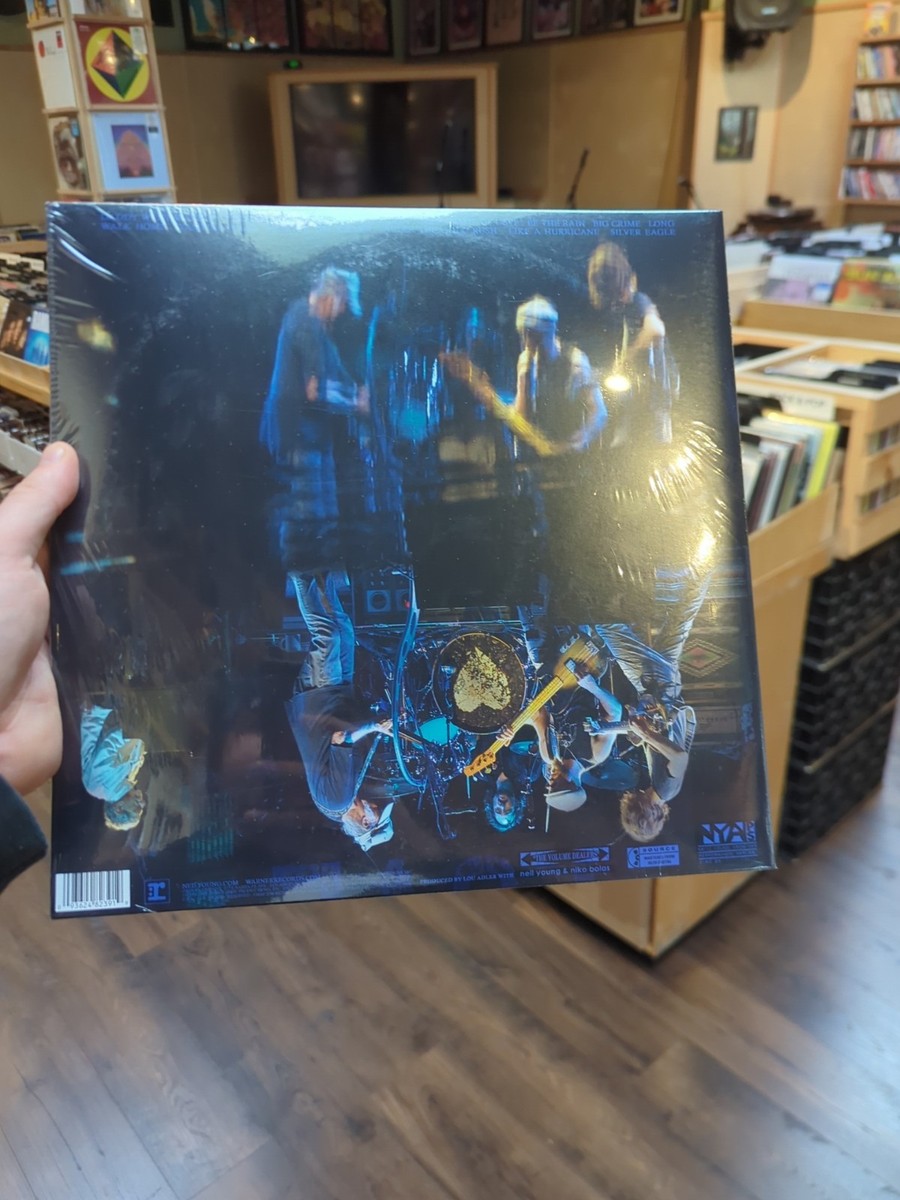 NEIL YOUNG &The Chrome Hearts As Time Explodes Live (2LP CLEAR