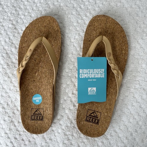 NWT. REEF Cushion Court Twist Women's Flip Flop. Arch Support