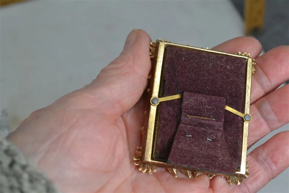  marco de fotos antiguo con vidrio pequeño 2,5 x 2 joyas foto soldado Primera Guerra Mundial original  Foto 4 de 4