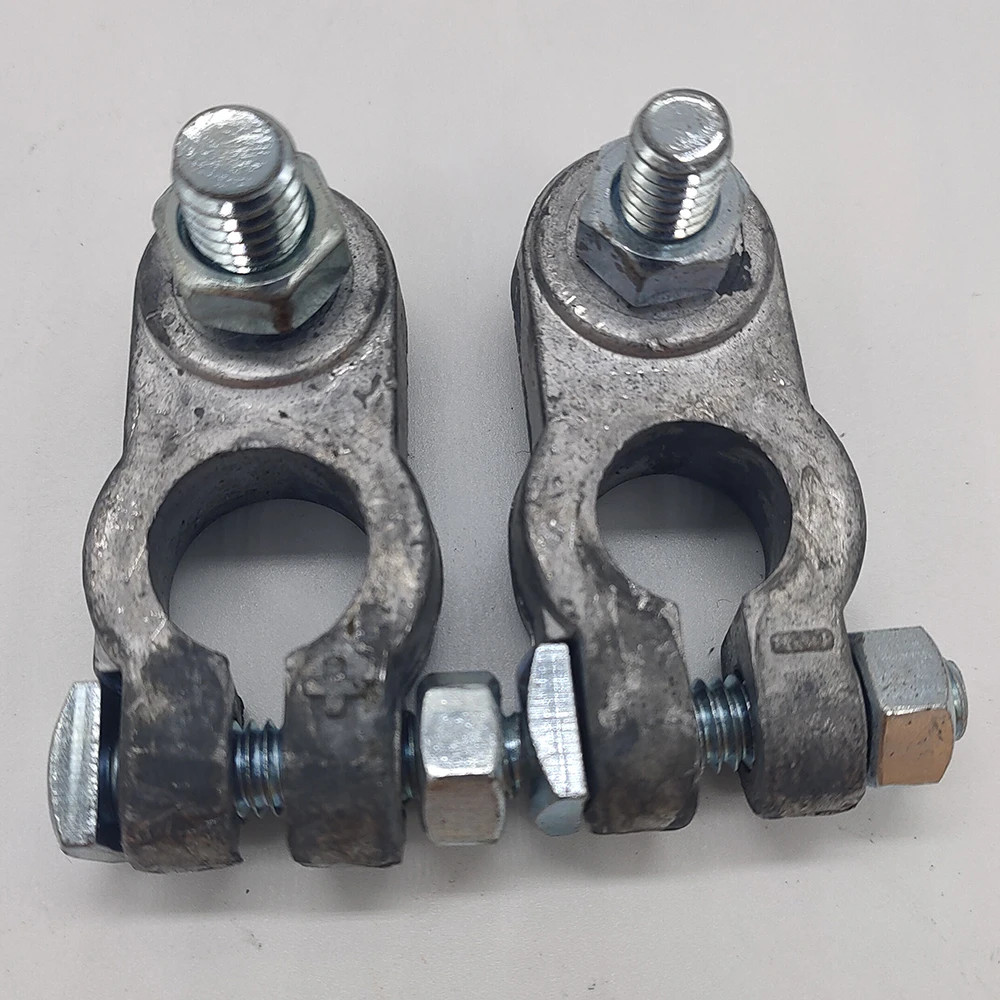 Pair of Battery Terminals Positive / Negative with 10mm Stud, Nut + -